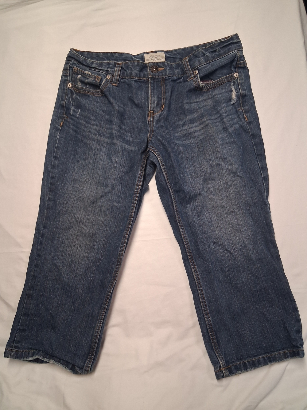 Aeropostale Women's Cropped Jeans in Medium Blue Denim